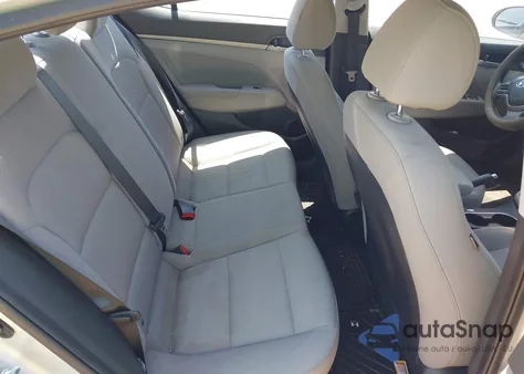 2018 Hyundai Elantra Sel z USA, uszkodzony, nr VIN 5NPD84LF6JH214528